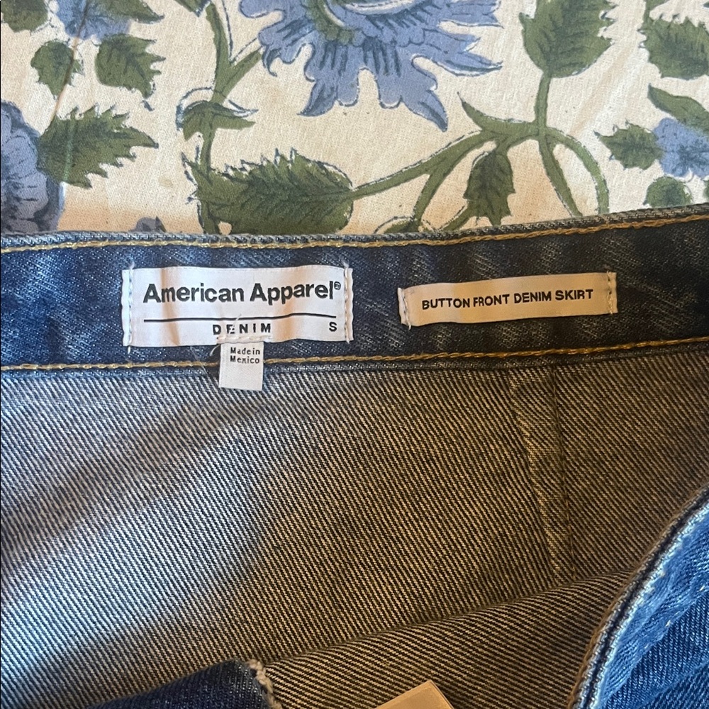American Apparel Dark Blue A-Line Skirt - Picture 2 of 3